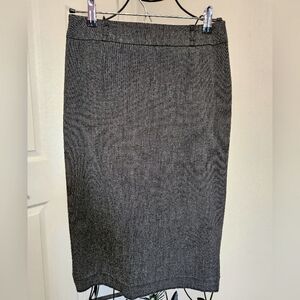 Pencil‎ Skirt